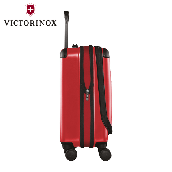 Victorinox - Spectra 2.0 Expandable Global Carry-On / Cabin Luggage - Red (601349)